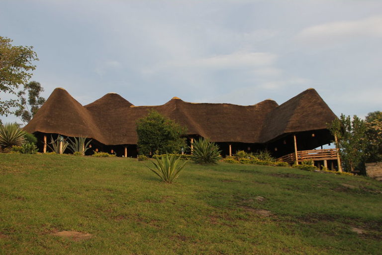 safari lodges in western uganda