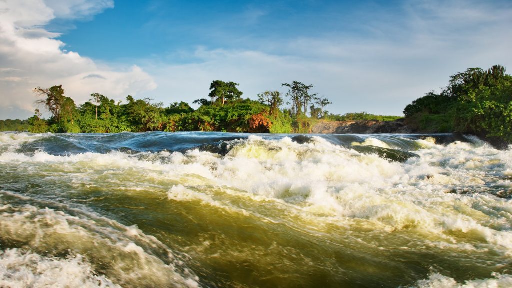 Which African country has the world's longest river running through it?